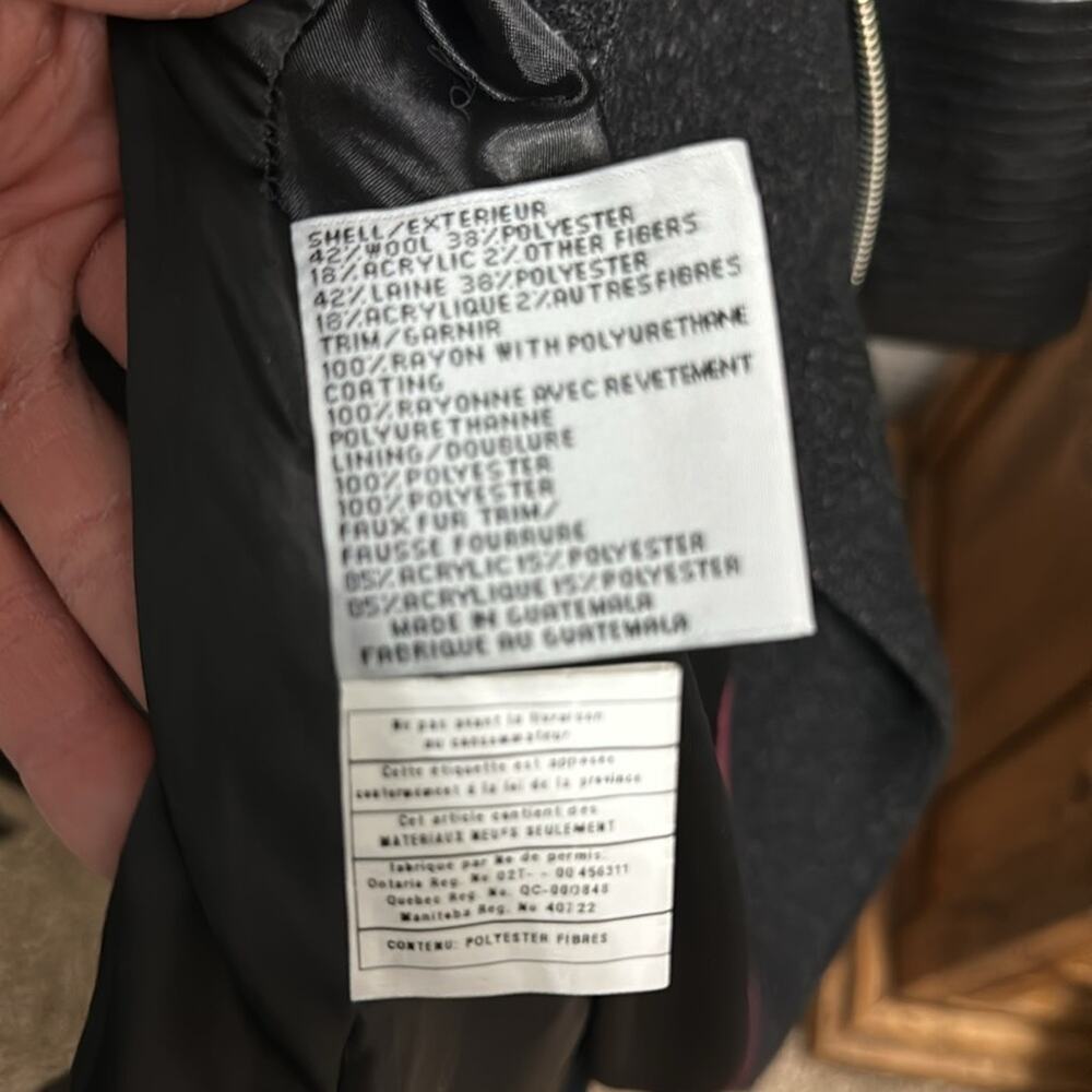 Gorgeous Mixed Media Via Spiga Coat Size 6 - Picture 7 of 8